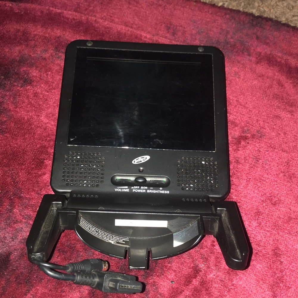 Intel Nintendo Game Cube portable screen 📺